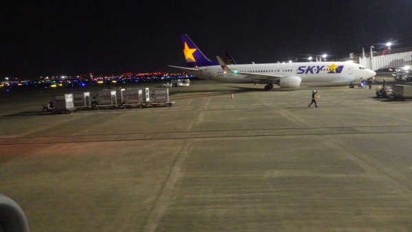 JAL638便：１８番スポットに到着