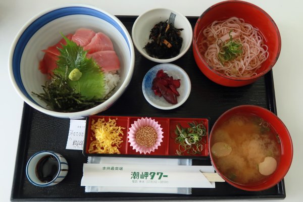 近代マグロの昼食