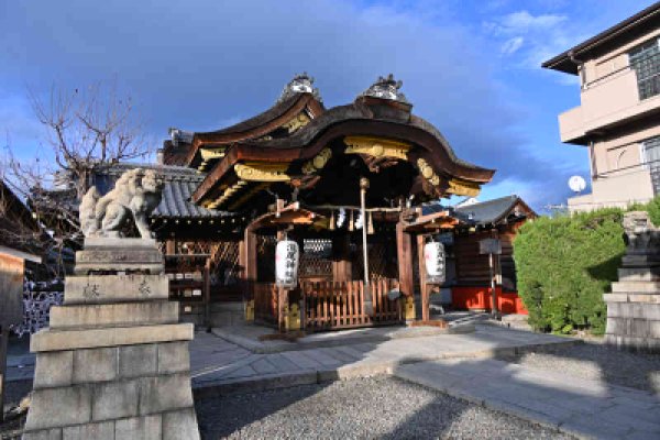 瀧尾神社：本殿