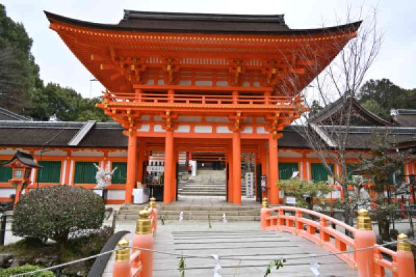 上賀茂神社：楼門