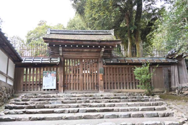 上賀茂神社：新宮神社