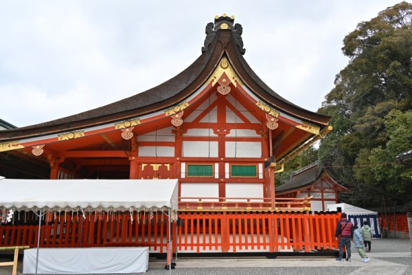 稲荷神社：本殿