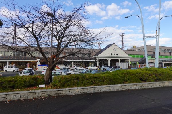 市内へのリムジンバス：松山駅