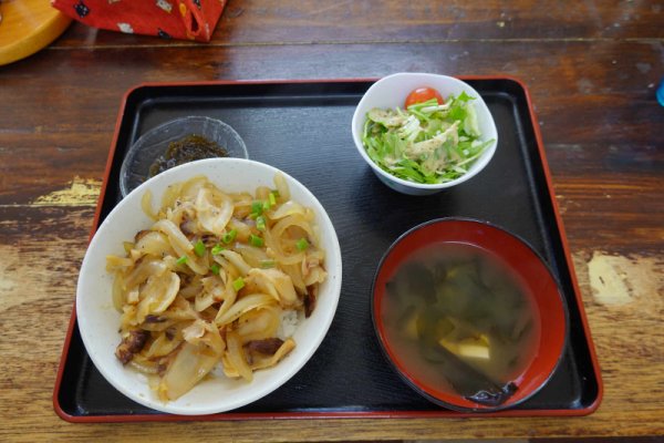 カーダコ丼