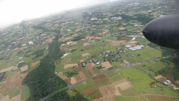 RAC891便の機内から(1)：宮古島上空