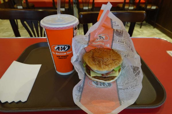 夕食：A&W