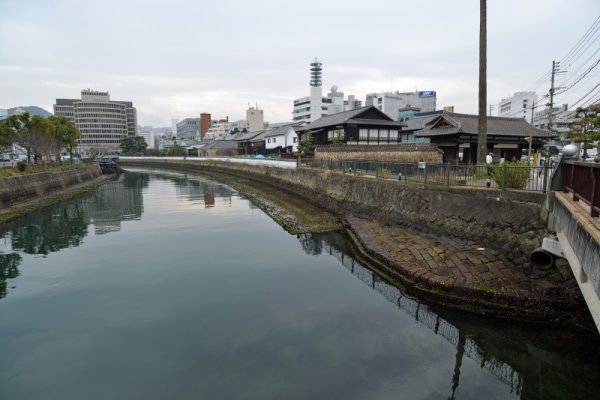 出島：中島川