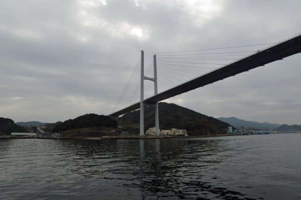 軍艦島ツアー：女神大橋