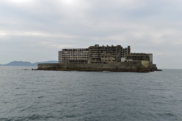 軍艦島ツアー：北東側から