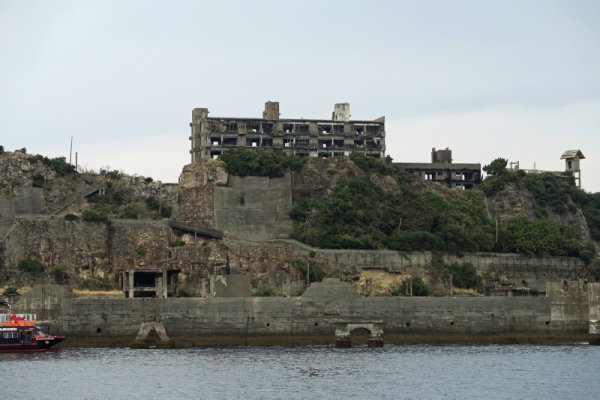 軍艦島ツアー：端島神社