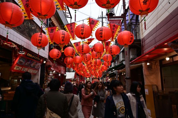 ランタンフェスティバル(1)：新地中華街