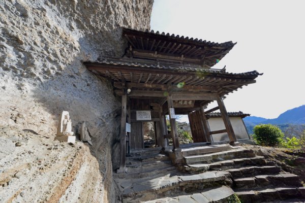 羅漢寺：山門