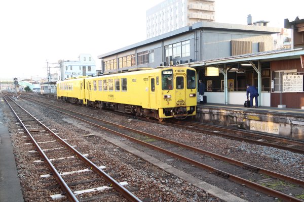 日田駅：キハ１２５