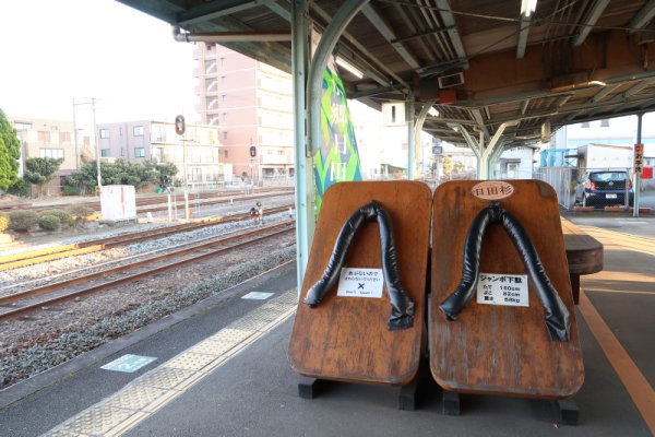 日田駅：プラットホーム