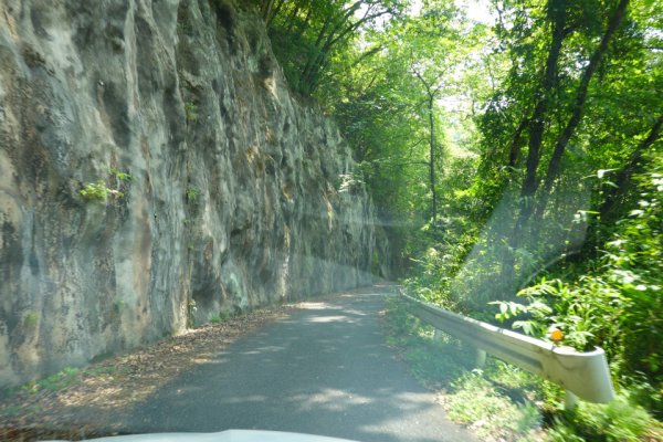 第一隧道と第二隧道の間