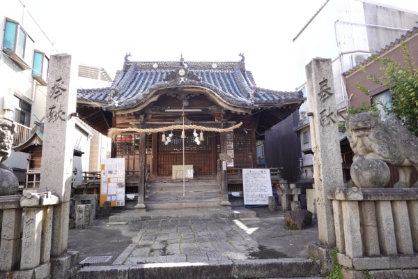 八坂神社：本殿