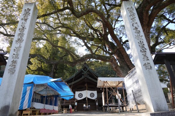 艮(うしとら)神社：本殿へ