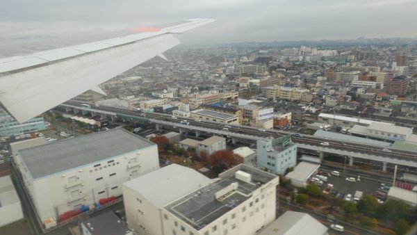 JAL103便の機内(4)：阪神高速