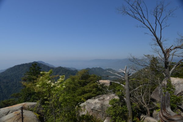 弥山登山：頂上