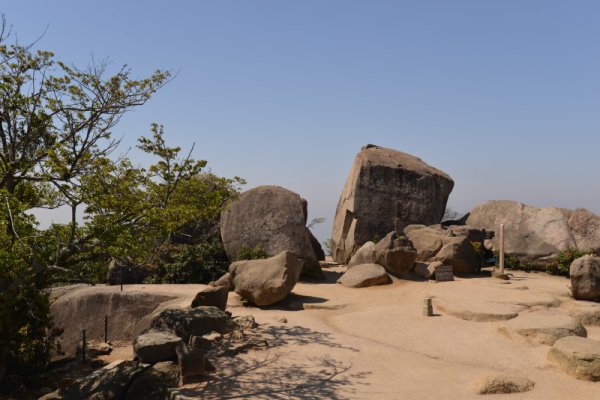 弥山登山：頂上