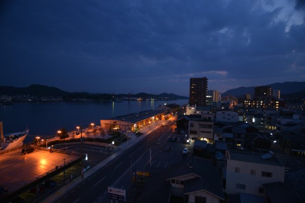 ホテルからの尾道水道の夜景