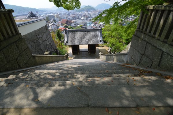 御袖天満宮：本堂の方から