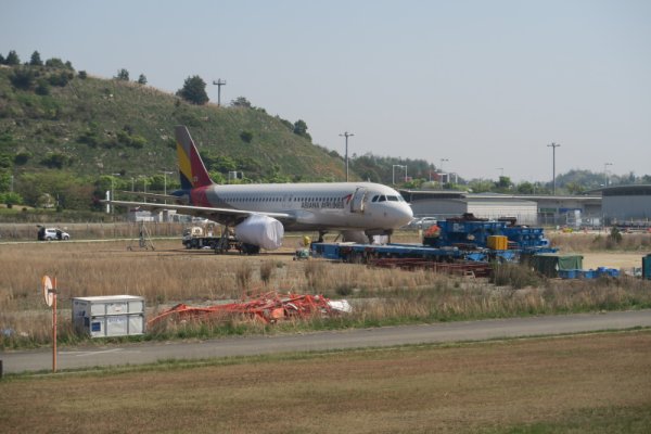 広島空港(2)：アシアナの事故機