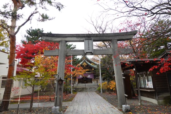 伊夜日子神社(2)