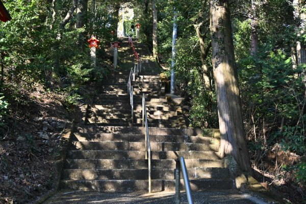 津峯神社(2)