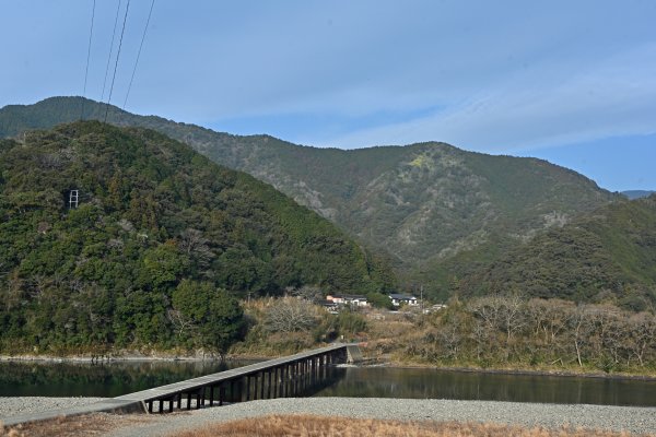 勝間沈下橋