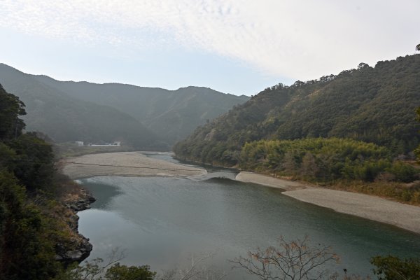 中半休憩所からの四万十川