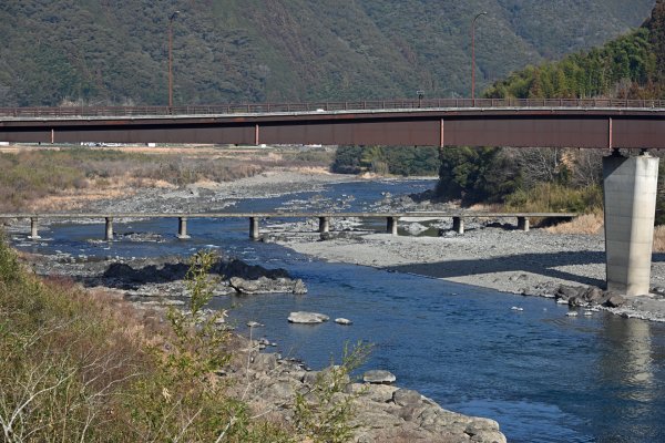 半家大橋と沈下橋