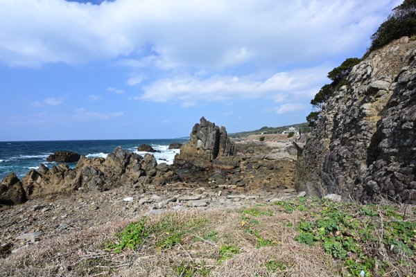 雄龍・雌龍の岩(1)