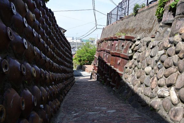 やきもの散歩道(11)：土管坂