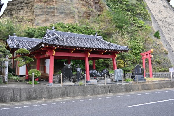 闘牛神社？(3)