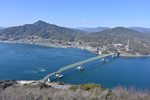 展望台からの周防大橋