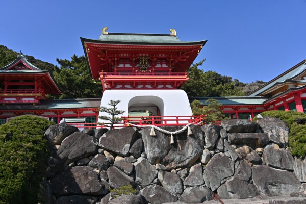 赤間神宮：水天門と太閤石