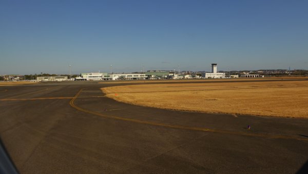 JAL291便：空港ターミナル