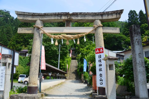 山寺(2)：入口？