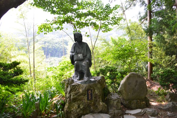 山寺(8)：芭蕉の句碑