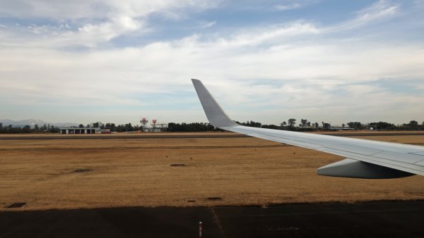 仙台空港誘導路